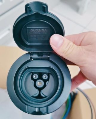 Τύπος IP55 7kW - θηλυκή TUV υποδοχών 2 πιστοποίηση CE με το παραθυρόφυλλο