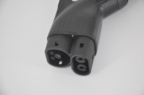 Αγορά Βούλωμα ΣΥΝΕΧΩΝ TPU 125A CCS Combo φορτιστών GBT της EV με το προσαρμοσμένο μήκος σε απευθείας σύνδεση κατασκευή