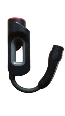 Telsa στον τύπο - 2 EV που χρεώνει τον προσαρμοστή 7kW καλωδίων για τον τύπο - αυτοκίνητο 2 που χρεώνει στο σταθμό τέσλα